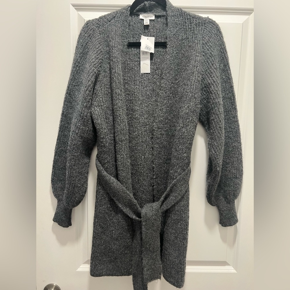 Gray sweater